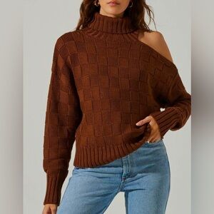ASTR The Label brown checkered knit cut-out turtle neck sweater.